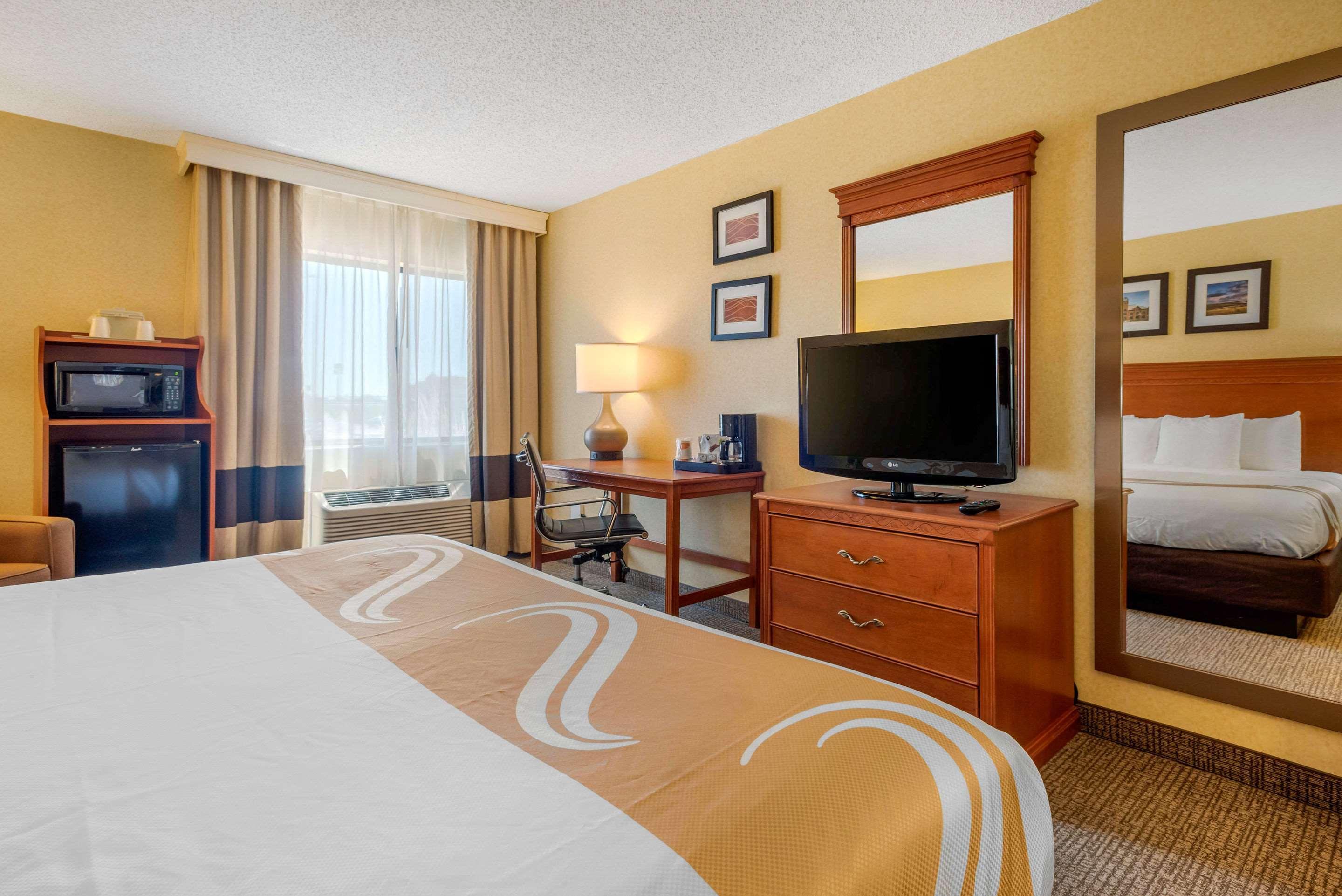 Quality Inn I-25 Pueblo Extérieur photo