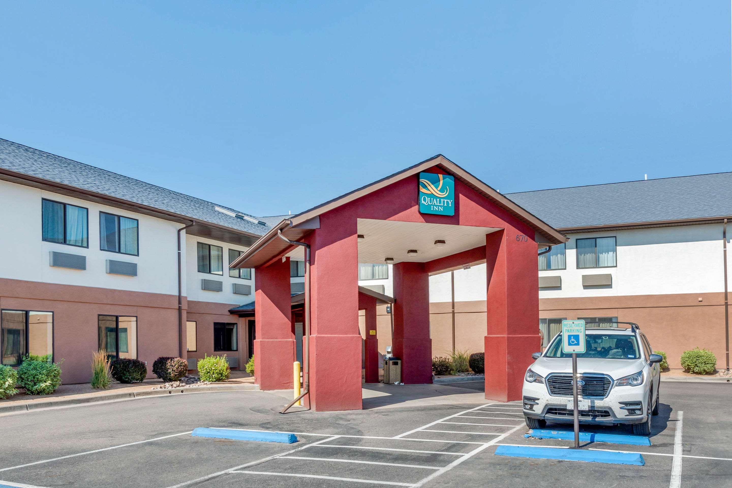 Quality Inn I-25 Pueblo Extérieur photo