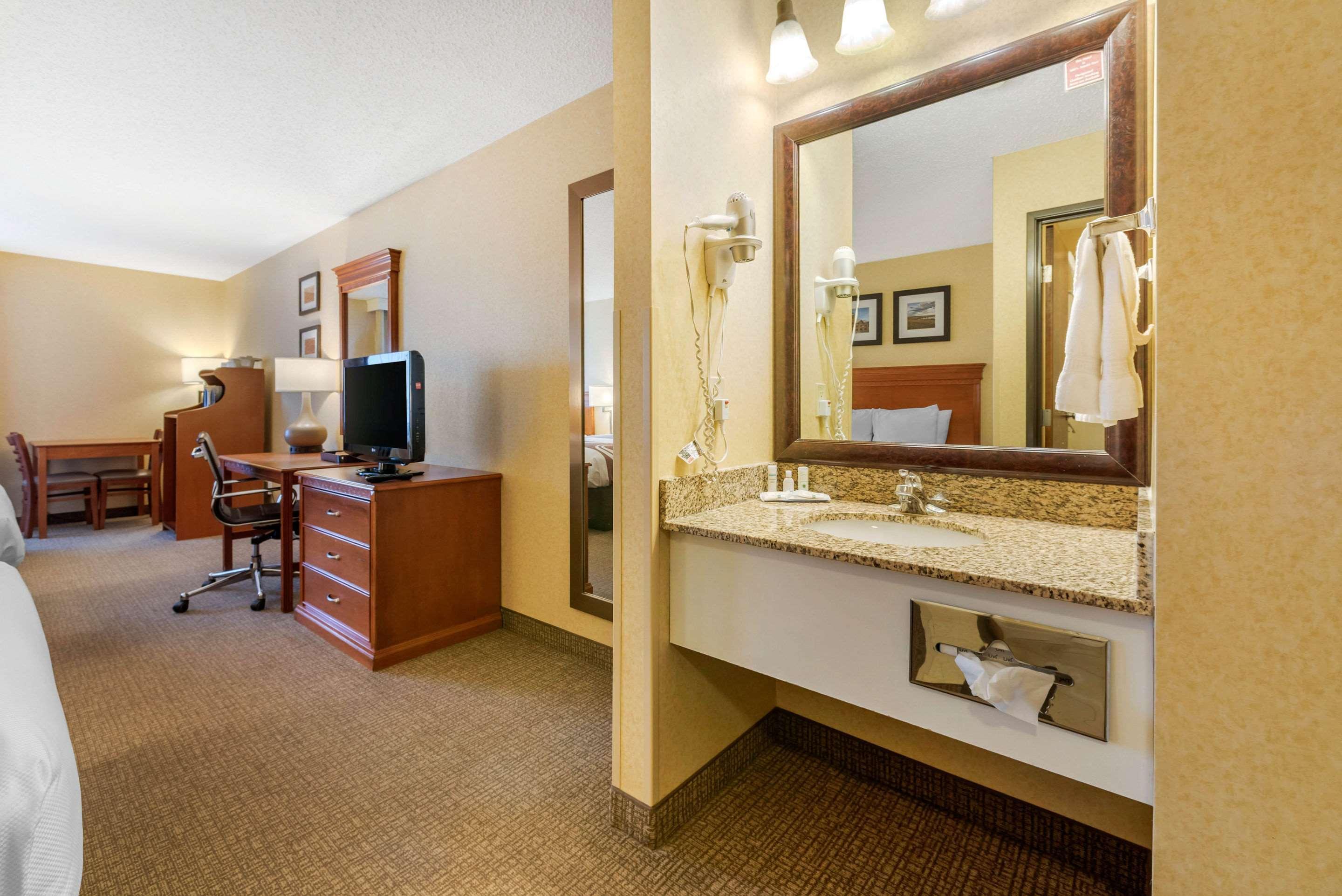 Quality Inn I-25 Pueblo Extérieur photo