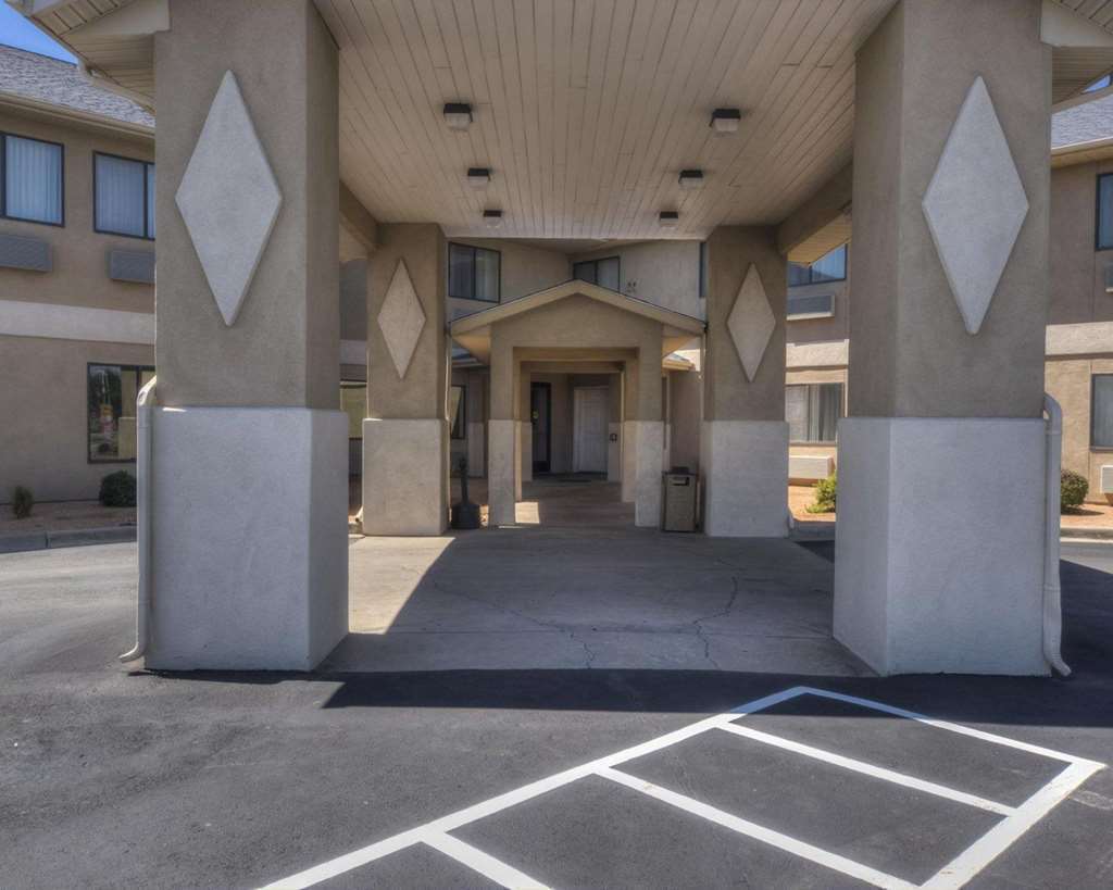 Quality Inn I-25 Pueblo Extérieur photo